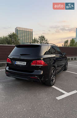 Внедорожник / Кроссовер Mercedes-Benz GLE-Class 2017 в 
