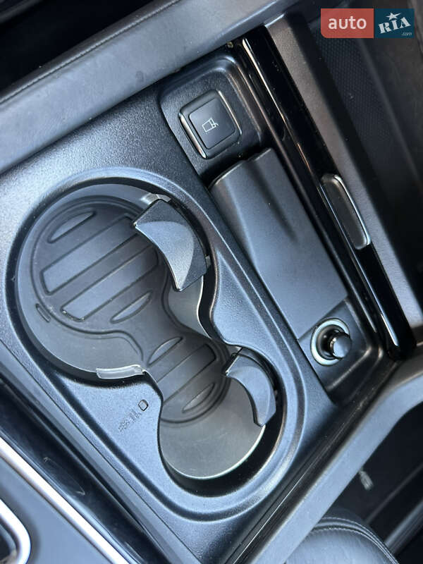 Позашляховик / Кросовер Mercedes-Benz GLE-Class 2017 в Києві фото 43 Позашляховик / Кросовер Mercedes-Benz GLE-Class 2017 в Києві