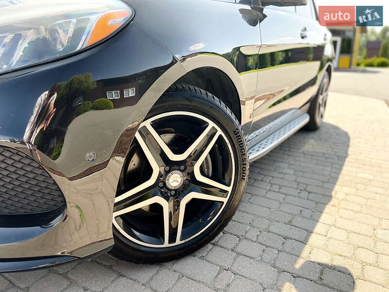 Позашляховик / Кросовер Mercedes-Benz GLE-Class 2016 в Києві