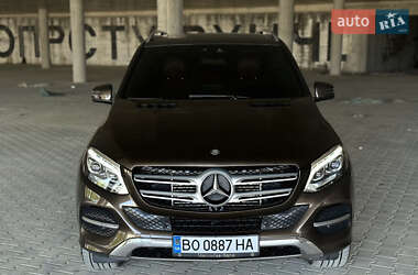 Внедорожник / Кроссовер Mercedes-Benz GLE-Class 2016 в 