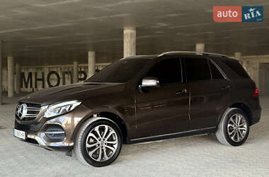 Внедорожник / Кроссовер Mercedes-Benz GLE-Class 2016 в 