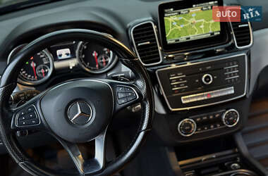 Внедорожник / Кроссовер Mercedes-Benz GLE-Class 2016 в 