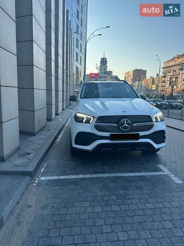 Внедорожник / Кроссовер Mercedes-Benz GLE-Class 2019 в Киеве фото 4 Внедорожник / Кроссовер Mercedes-Benz GLE-Class 2019 в Киеве