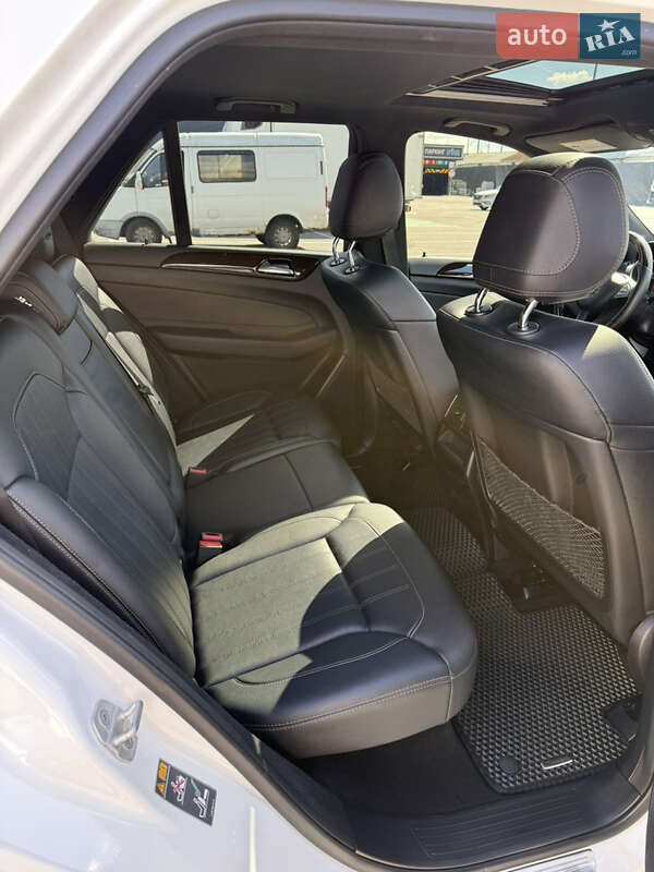 Внедорожник / Кроссовер Mercedes-Benz GLE-Class 2016 в Киеве
