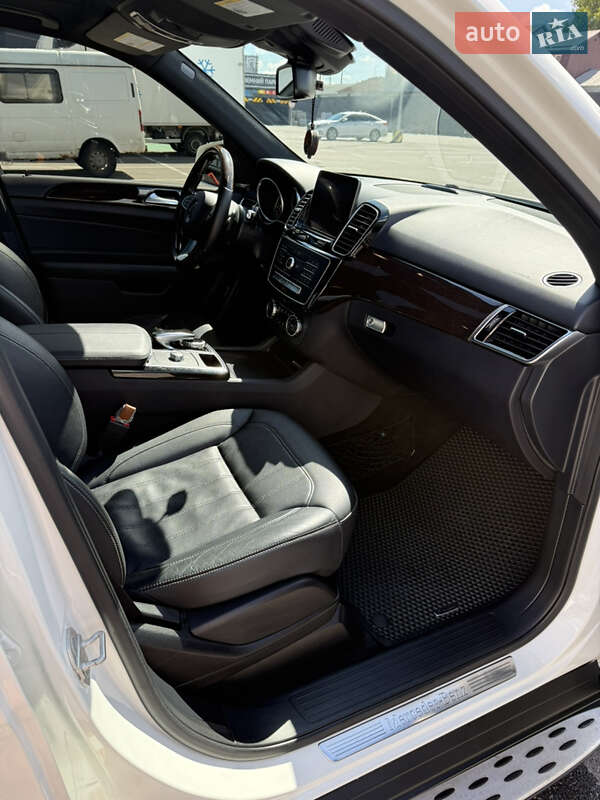 Внедорожник / Кроссовер Mercedes-Benz GLE-Class 2016 в Киеве