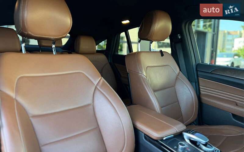 Внедорожник / Кроссовер Mercedes-Benz GLE-Class 2017 в Ивано-Франковске