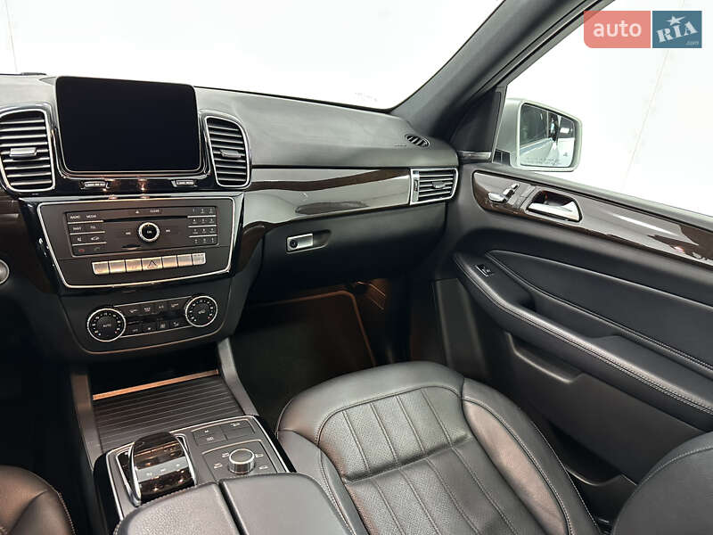 Позашляховик / Кросовер Mercedes-Benz GLE-Class 2018 в Одесі фото 17 Позашляховик / Кросовер Mercedes-Benz GLE-Class 2018 в Одесі