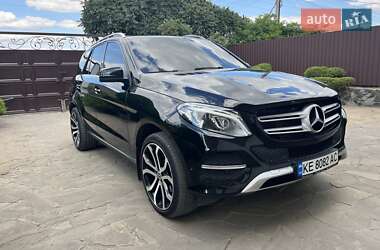 Внедорожник / Кроссовер Mercedes-Benz GLE-Class 2017 в 