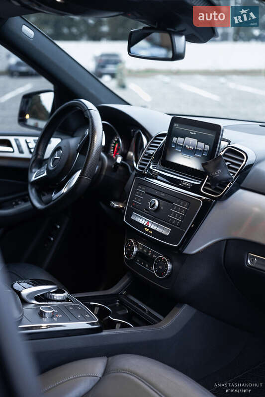 Внедорожник / Кроссовер Mercedes-Benz GLE-Class 2017 в Петропавловской Борщаговке