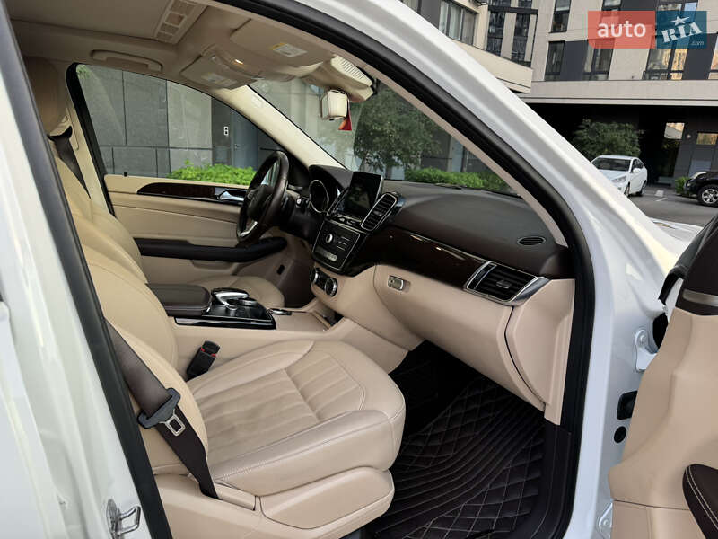 Внедорожник / Кроссовер Mercedes-Benz GLE-Class 2018 в Киеве