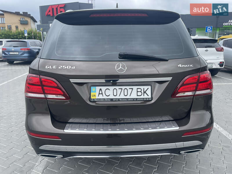 Внедорожник / Кроссовер Mercedes-Benz GLE-Class 2017 в Луцке