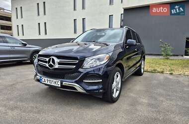 Внедорожник / Кроссовер Mercedes-Benz GLE-Class 2017 в 