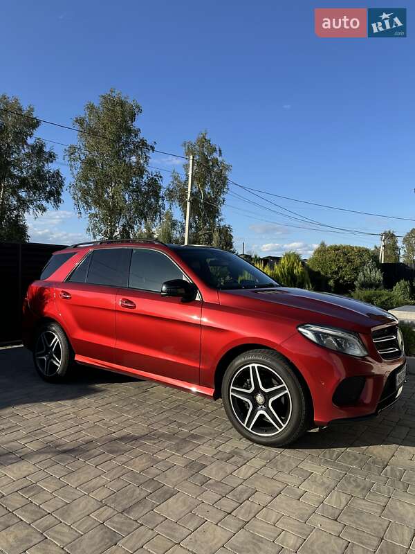 Внедорожник / Кроссовер Mercedes-Benz GLE-Class 2016 в Коростене