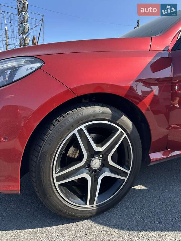 Внедорожник / Кроссовер Mercedes-Benz GLE-Class 2016 в Коростене