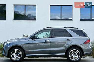 Внедорожник / Кроссовер Mercedes-Benz GLE-Class 2017 в 