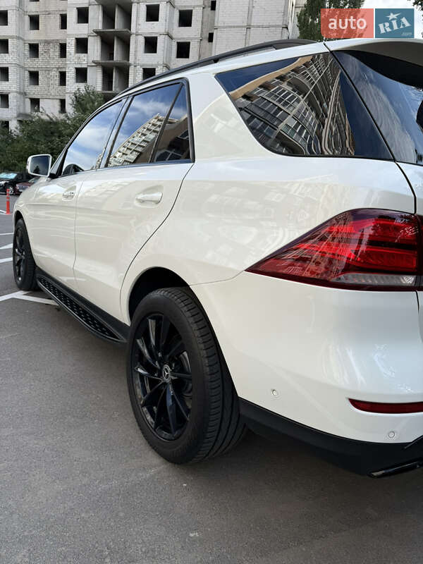 Внедорожник / Кроссовер Mercedes-Benz GLE-Class 2016 в Киеве