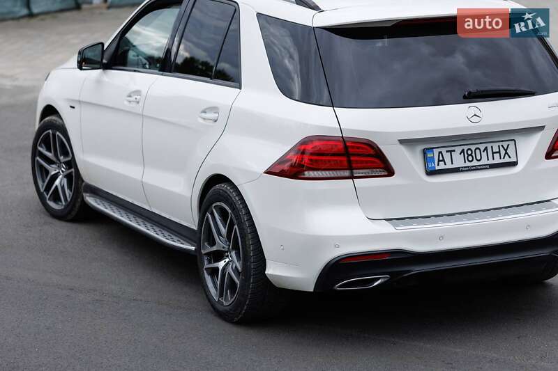 Внедорожник / Кроссовер Mercedes-Benz GLE-Class 2016 в Брошневе