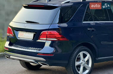 Внедорожник / Кроссовер Mercedes-Benz GLE-Class 2016 в 