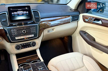 Внедорожник / Кроссовер Mercedes-Benz GLE-Class 2016 в 