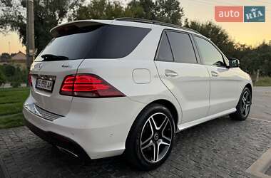 Внедорожник / Кроссовер Mercedes-Benz GLE-Class 2017 в 