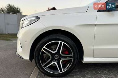 Внедорожник / Кроссовер Mercedes-Benz GLE-Class 2017 в 