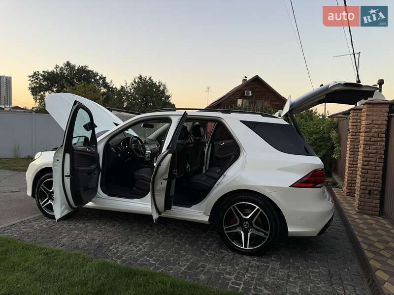 Позашляховик / Кросовер Mercedes-Benz GLE-Class 2017 в Києві фото 30 Позашляховик / Кросовер Mercedes-Benz GLE-Class 2017 в Києві