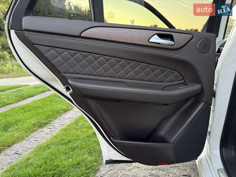 Позашляховик / Кросовер Mercedes-Benz GLE-Class 2017 в Києві фото 45 Позашляховик / Кросовер Mercedes-Benz GLE-Class 2017 в Києві