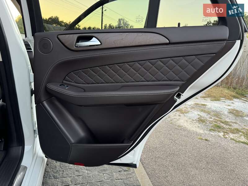 Позашляховик / Кросовер Mercedes-Benz GLE-Class 2017 в Києві фото 50 Позашляховик / Кросовер Mercedes-Benz GLE-Class 2017 в Києві