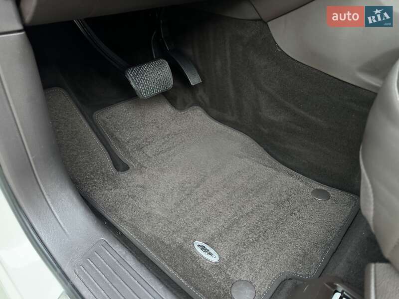 Позашляховик / Кросовер Mercedes-Benz GLE-Class 2017 в Києві фото 40 Позашляховик / Кросовер Mercedes-Benz GLE-Class 2017 в Києві