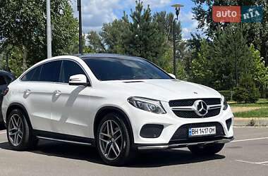 Внедорожник / Кроссовер Mercedes-Benz GLE-Class 2016 в 