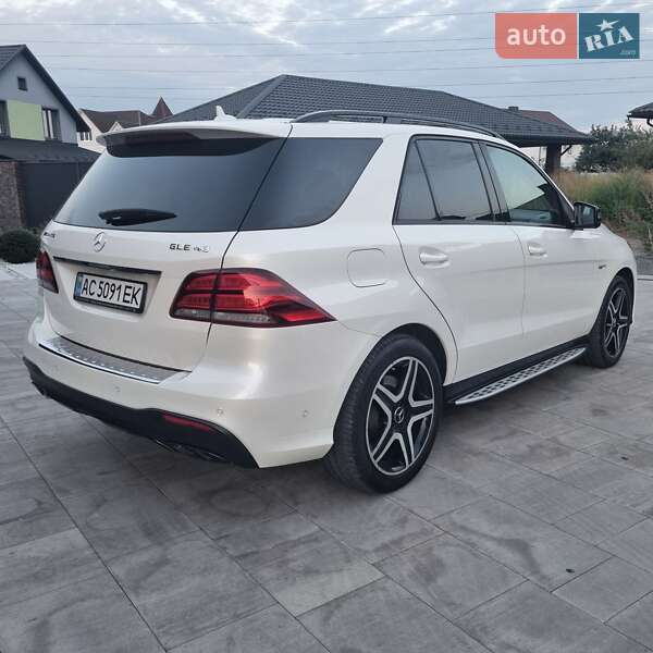 Позашляховик / Кросовер Mercedes-Benz GLE-Class 2016 в Луцьку