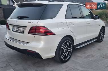 Внедорожник / Кроссовер Mercedes-Benz GLE-Class 2016 в 