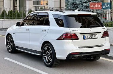 Внедорожник / Кроссовер Mercedes-Benz GLE-Class 2018 в 