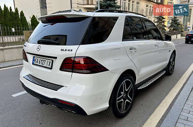 Внедорожник / Кроссовер Mercedes-Benz GLE-Class 2018 в 