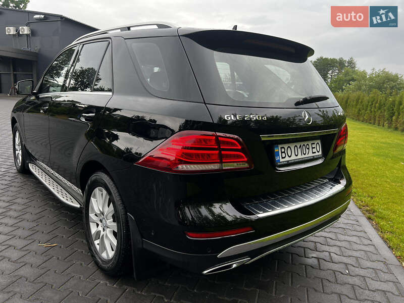 Внедорожник / Кроссовер Mercedes-Benz GLE-Class 2015 в Тернополе