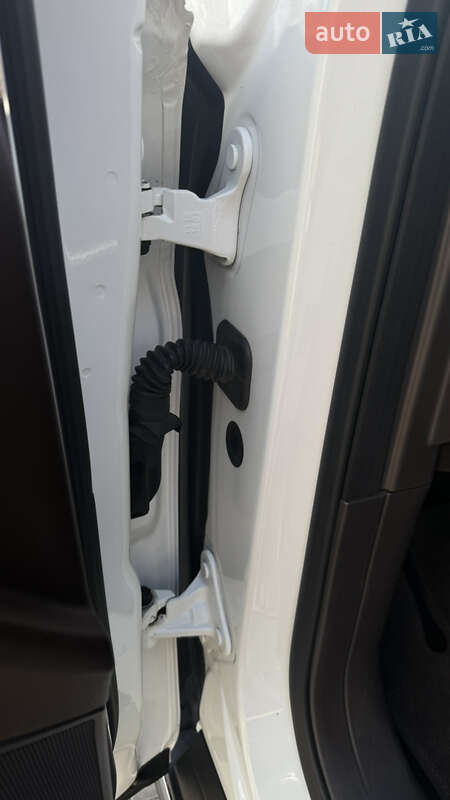 Внедорожник / Кроссовер Mercedes-Benz GLE-Class 2016 в Днепре