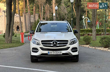Внедорожник / Кроссовер Mercedes-Benz GLE-Class 2015 в 