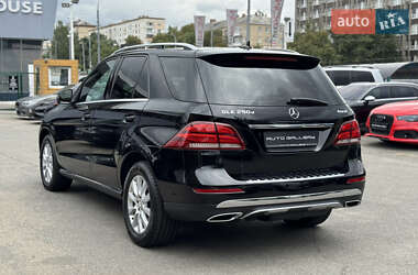Внедорожник / Кроссовер Mercedes-Benz GLE-Class 2015 в 