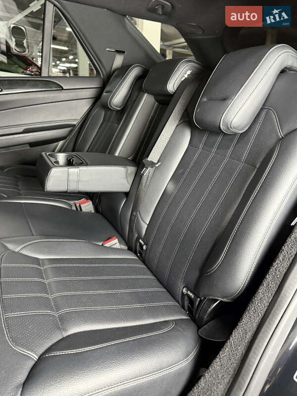 Внедорожник / Кроссовер Mercedes-Benz GLE-Class 2018 в Одессе фото 25 Внедорожник / Кроссовер Mercedes-Benz GLE-Class 2018 в Одессе