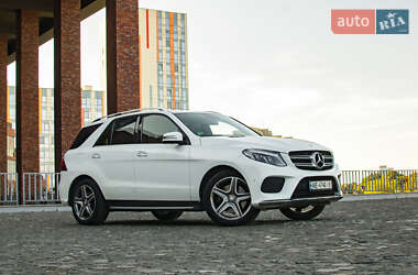Внедорожник / Кроссовер Mercedes-Benz GLE-Class 2016 в 