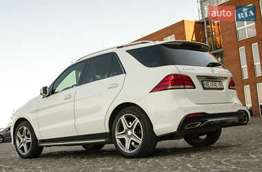 Внедорожник / Кроссовер Mercedes-Benz GLE-Class 2016 в 