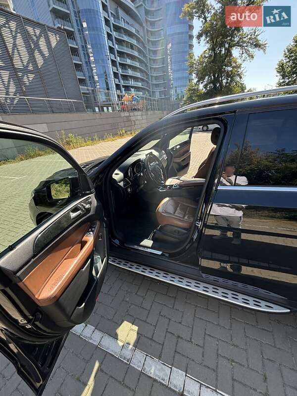 Внедорожник / Кроссовер Mercedes-Benz GLE-Class 2015 в Киеве фото 17 Внедорожник / Кроссовер Mercedes-Benz GLE-Class 2015 в Киеве