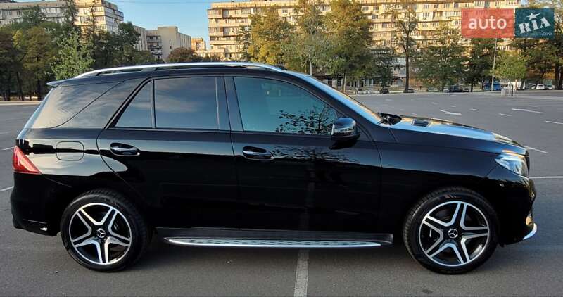 Позашляховик / Кросовер Mercedes-Benz GLE-Class 2017 в Києві фото 27 Позашляховик / Кросовер Mercedes-Benz GLE-Class 2017 в Києві