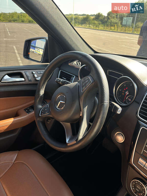 Внедорожник / Кроссовер Mercedes-Benz GLE-Class 2016 в Ровно фото 13 Внедорожник / Кроссовер Mercedes-Benz GLE-Class 2016 в Ровно