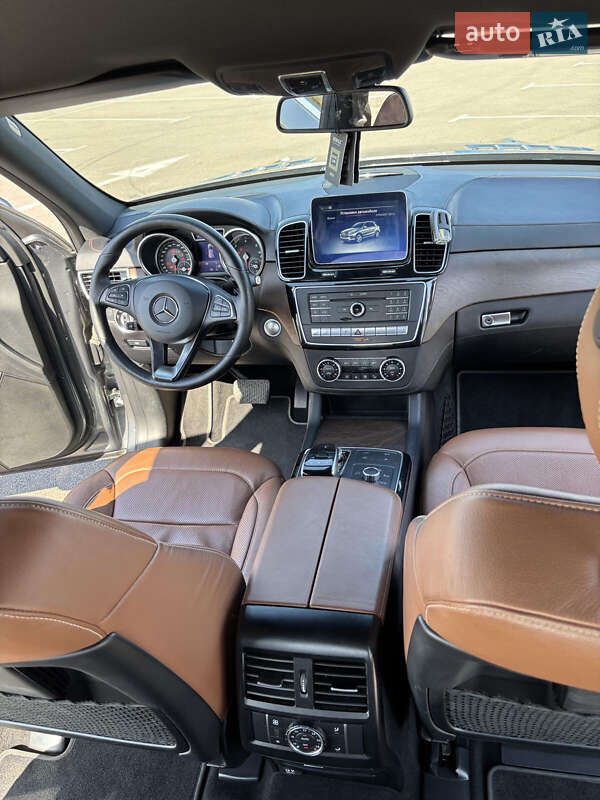Внедорожник / Кроссовер Mercedes-Benz GLE-Class 2016 в Ровно фото 8 Внедорожник / Кроссовер Mercedes-Benz GLE-Class 2016 в Ровно