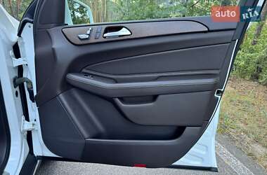 Внедорожник / Кроссовер Mercedes-Benz GLE-Class 2015 в 