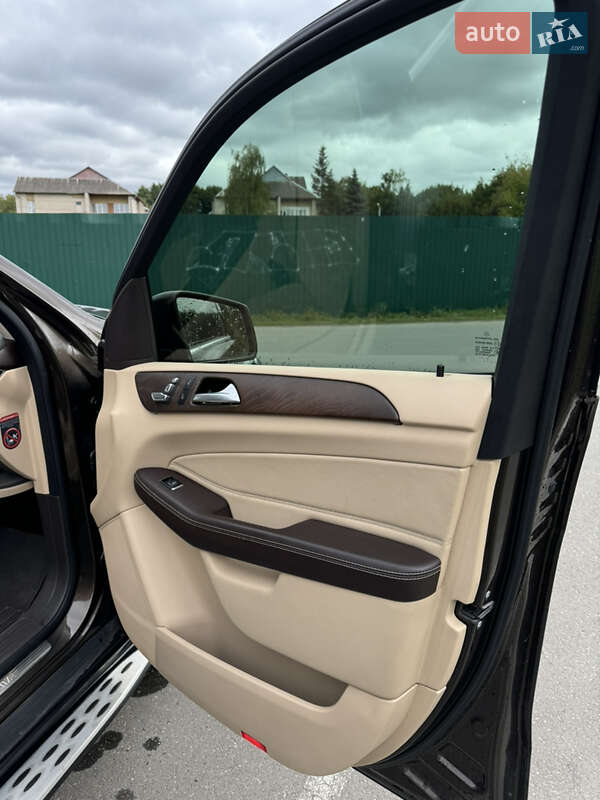 Внедорожник / Кроссовер Mercedes-Benz GLE-Class 2015 в Ивано-Франковске