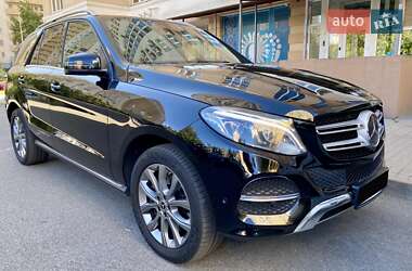 Внедорожник / Кроссовер Mercedes-Benz GLE-Class 2016 в Киеве