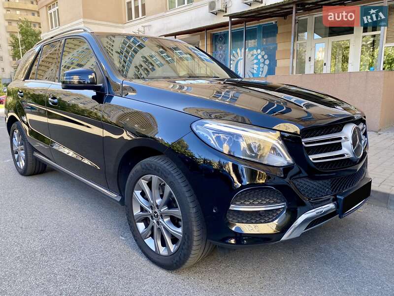 Внедорожник / Кроссовер Mercedes-Benz GLE-Class 2016 в Киеве