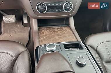 Внедорожник / Кроссовер Mercedes-Benz GLE-Class 2016 в 